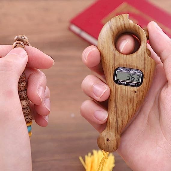Manual Handheld Digital Tally Counter | Finger Counting Tasbeeh |Portable Finger Counter Prayer Gifts (Random Color)